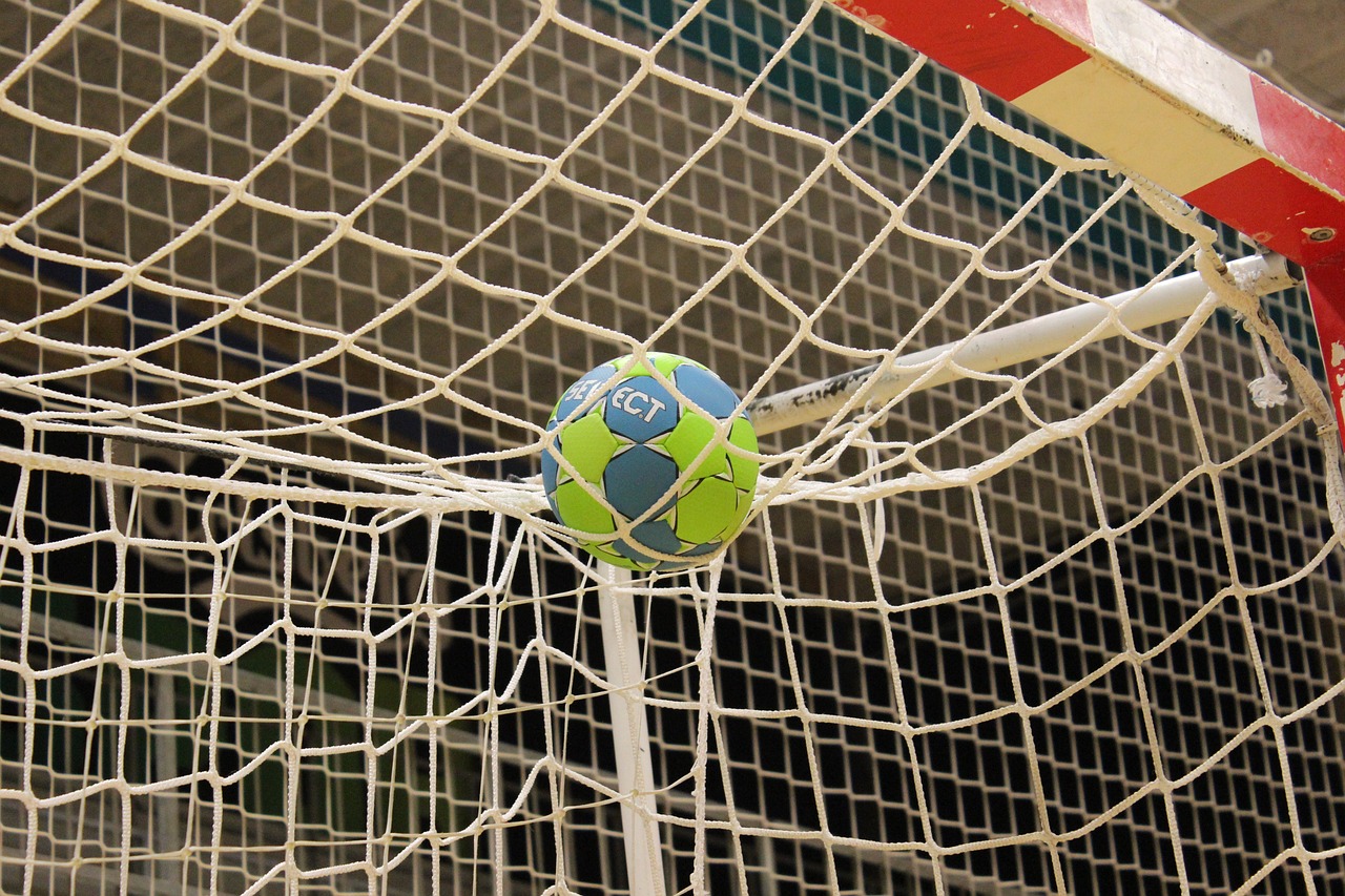 Handball cages: an essential element for practicing sport
