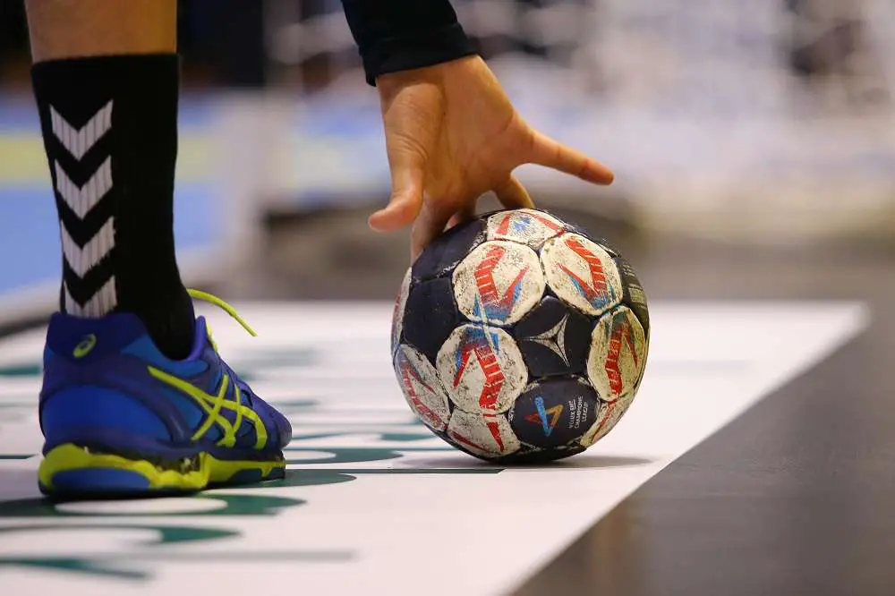 Le Terrain de Handball : Tout ce que Vous Devez Savoir pour Pratiquer ce Sport Passionnant