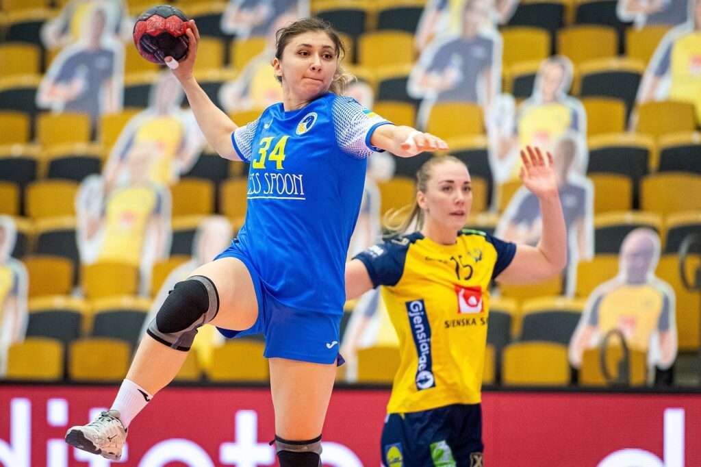découvrez la durée officielle d'un match de handball, les temps de jeu réglementaires, les pauses et les éventuelles prolongations expliquées simplement.