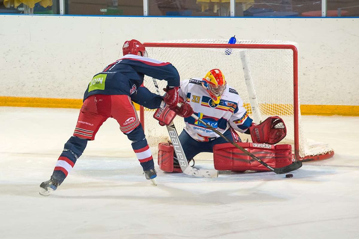 découvrez la durée d'un match de hockey, le détail des périodes, des pauses et des éventuelles prolongations pour mieux comprendre le déroulement complet d'une rencontre.
