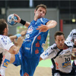 découvrez une analyse détaillée du coin handball : stratégies, techniques d’attaque et conseils pour optimiser vos chances lors des phases de jeu offensives. approfondissez votre compréhension tactique grâce à des exemples précis et des recommandations d’experts.