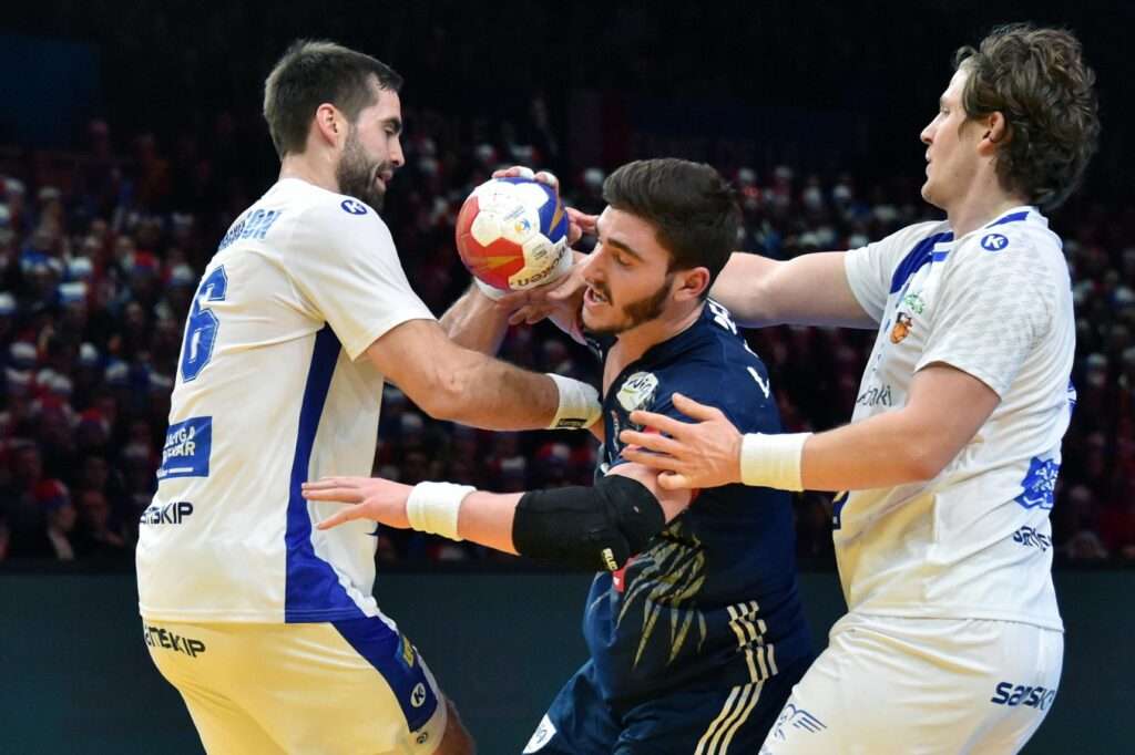 découvrez les clés du succès pour maîtriser le pivot au handball : conseils, techniques essentielles et astuces pour progresser efficacement à ce poste stratégique.