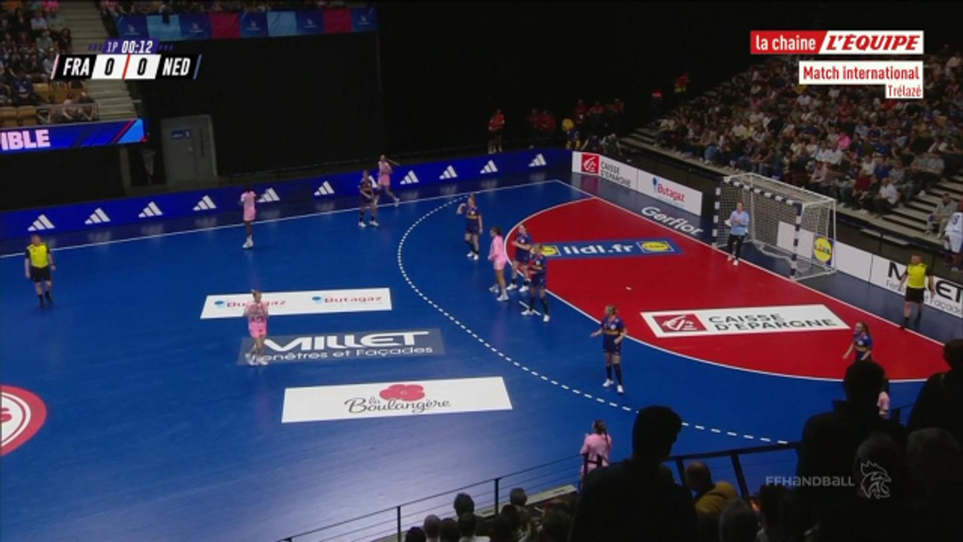 découvrez une conclusion complète du match de handball, résumant les moments forts, les performances marquantes et le dénouement de la rencontre.