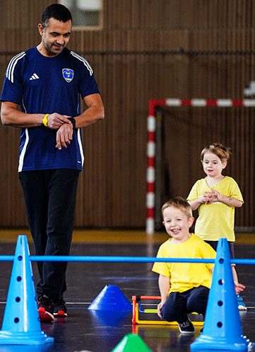 découvrez nos conseils et astuces pour devenir fort en handball : entraînements, techniques, préparation physique et mentale pour améliorer vos performances sur le terrain.