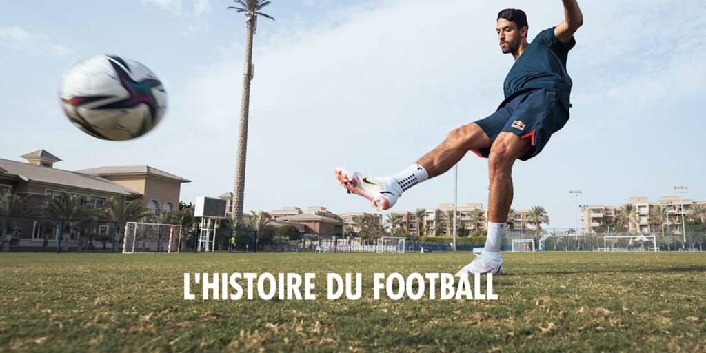 découvrez l'origine du football : son histoire, ses racines anciennes et l'évolution de ce sport populaire depuis ses débuts jusqu'à aujourd'hui. une exploration passionnante des débuts du football à travers le monde.