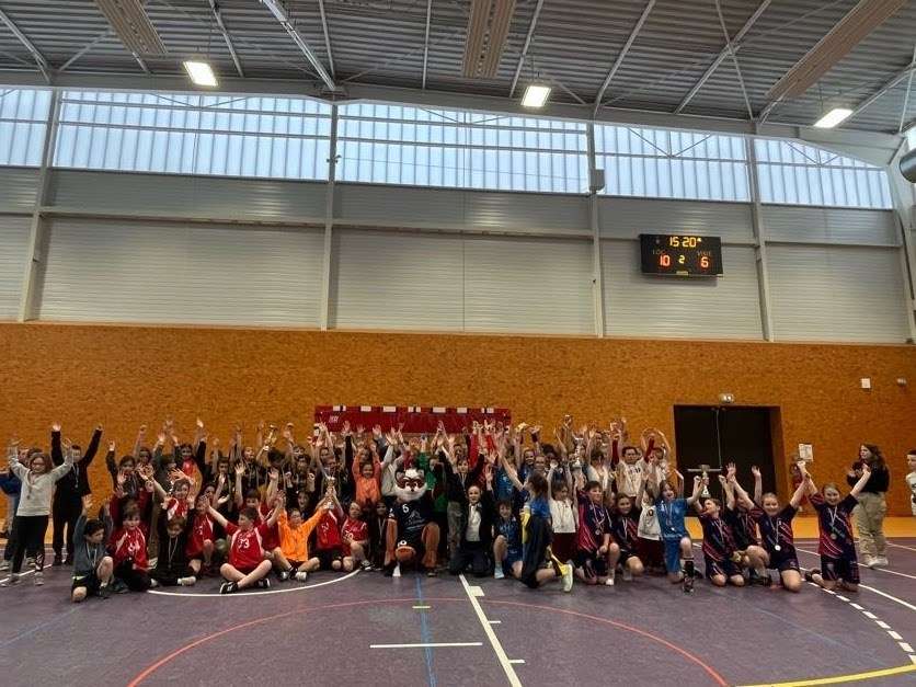 découvrez comment favoriser la réussite des jeunes au handball grâce à des conseils, des témoignages et des stratégies pour développer leur potentiel et atteindre leurs objectifs sportifs.