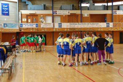 découvrez tout ce qu'il faut savoir sur le temps de jeu au handball : durée des matchs, temps de pause et règles spécifiques pour chaque catégorie d'âge.