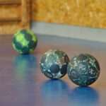 découvrez comment choisir la taille idéale de ballon de handball pour tous les âges et niveaux, afin d'optimiser votre jeu et votre confort.