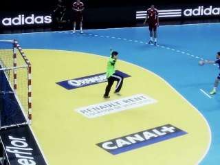 découvrez le lexique essentiel du handball pour maîtriser les termes clés et améliorer votre compréhension de ce sport dynamique.