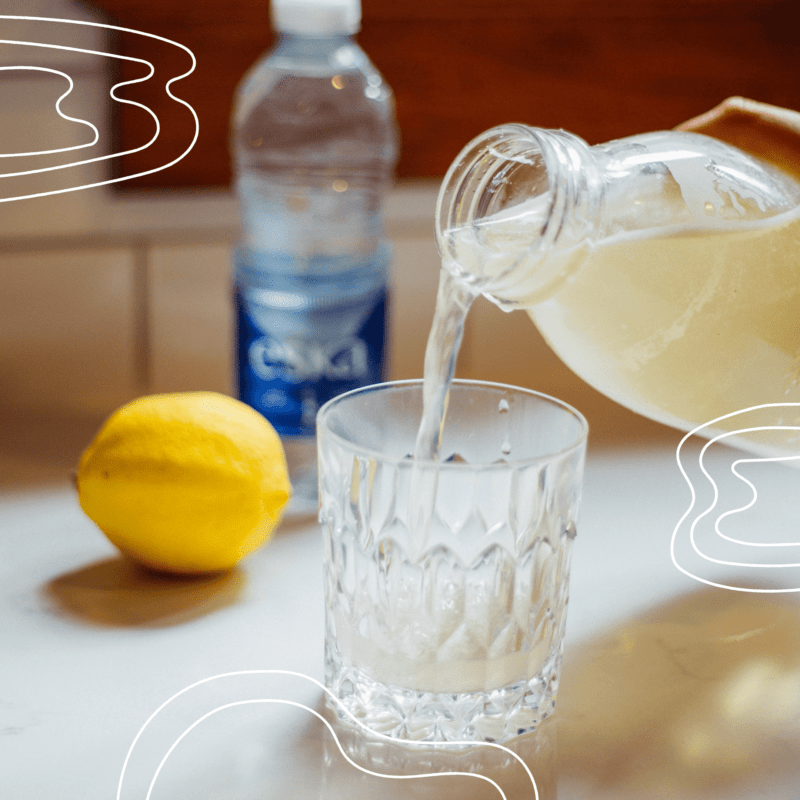 découvrez comment préparer une boisson aux électrolytes maison saine, naturelle et facile à réaliser pour rester hydraté et énergisé toute la journée.