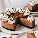 découvrez notre recette facile et gourmande de cheesecake healthy au chocolat, alliant plaisir et bien-être pour un dessert délicieux et équilibré.