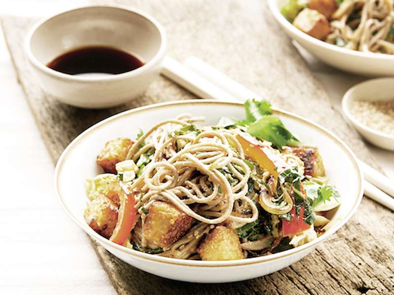 découvrez notre guide sain des nouilles sans gluten et soba, pour allier saveur et bien-être dans vos repas quotidiens.