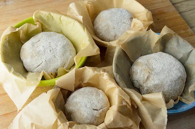 découvrez notre recette simple et rapide pour un pain de seigle moelleux, parfait pour vos repas quotidiens et plein de saveurs.