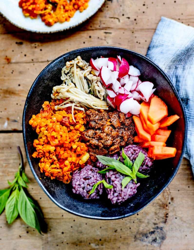 découvrez notre recette facile et saine de poke bowl végétarien, idéale pour un repas gourmand, équilibré et rapide à préparer.