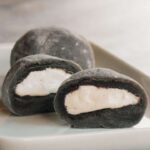 découvrez notre recette facile de mochi au sésame noir, une douceur japonaise moelleuse et délicatement parfumée pour régaler vos papilles.