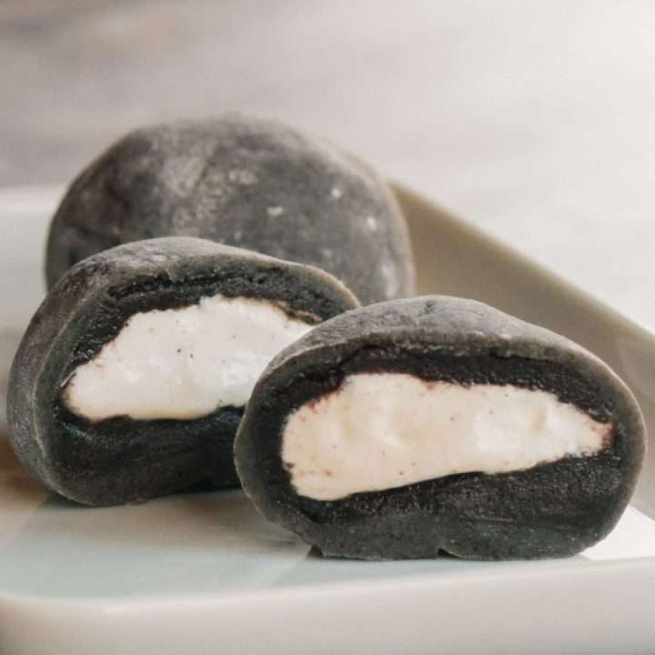découvrez notre recette facile de mochi au sésame noir, une douceur japonaise moelleuse et délicatement parfumée pour régaler vos papilles.