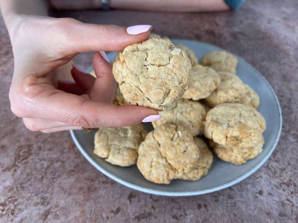 découvrez notre recette de sablés de noël sains et sans sucre, parfaits pour des fêtes gourmandes et équilibrées.