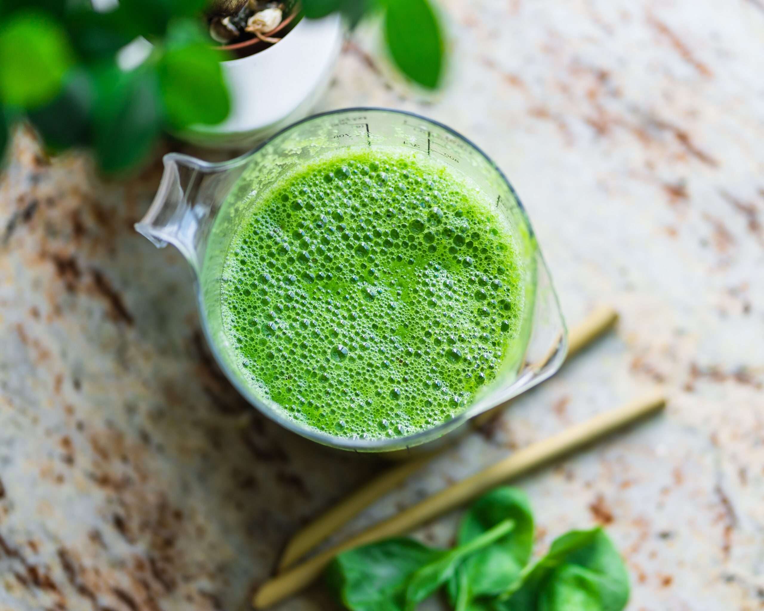découvrez comment choisir les meilleurs ingrédients pour un smoothie protéiné efficace en récupération musculaire et optimisez vos performances.